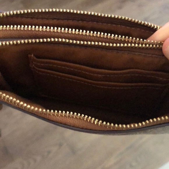 Coach Beige Wallet - Picture 5 of 6